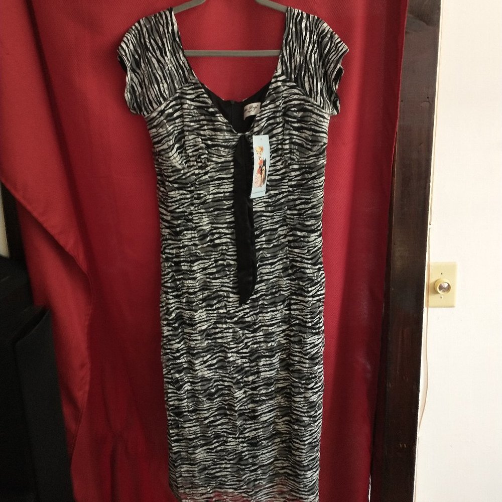 NWT BETTY PAGE Wiggle Dress Black/Cream 4x
